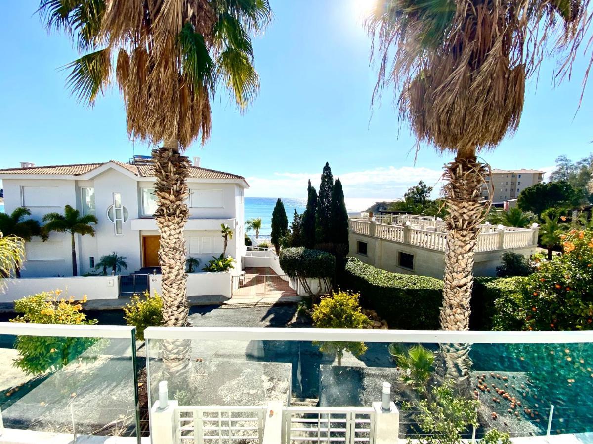 Coral Bay Beach Villa Пафос Экстерьер фото