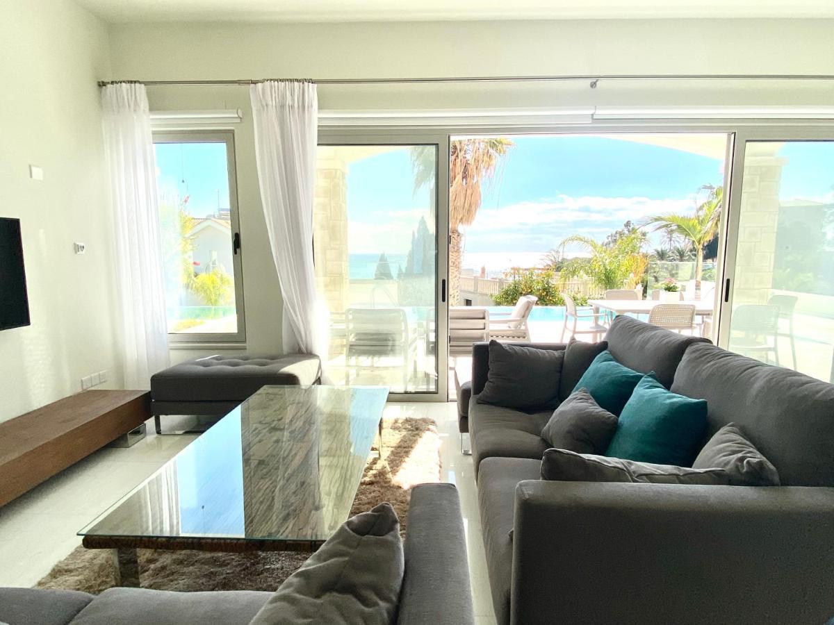 Coral Bay Beach Villa Пафос Экстерьер фото