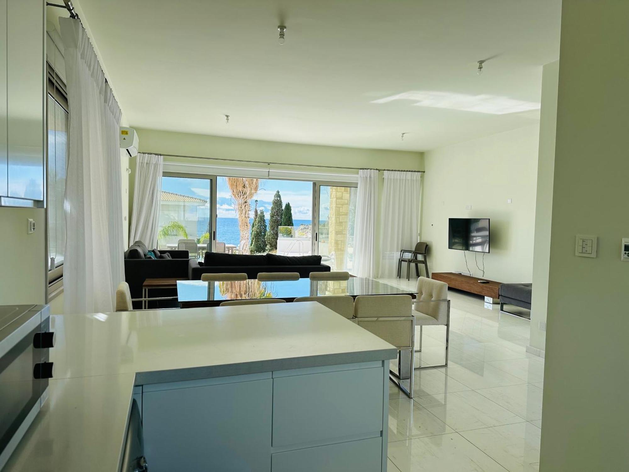 Coral Bay Beach Villa Пафос Экстерьер фото